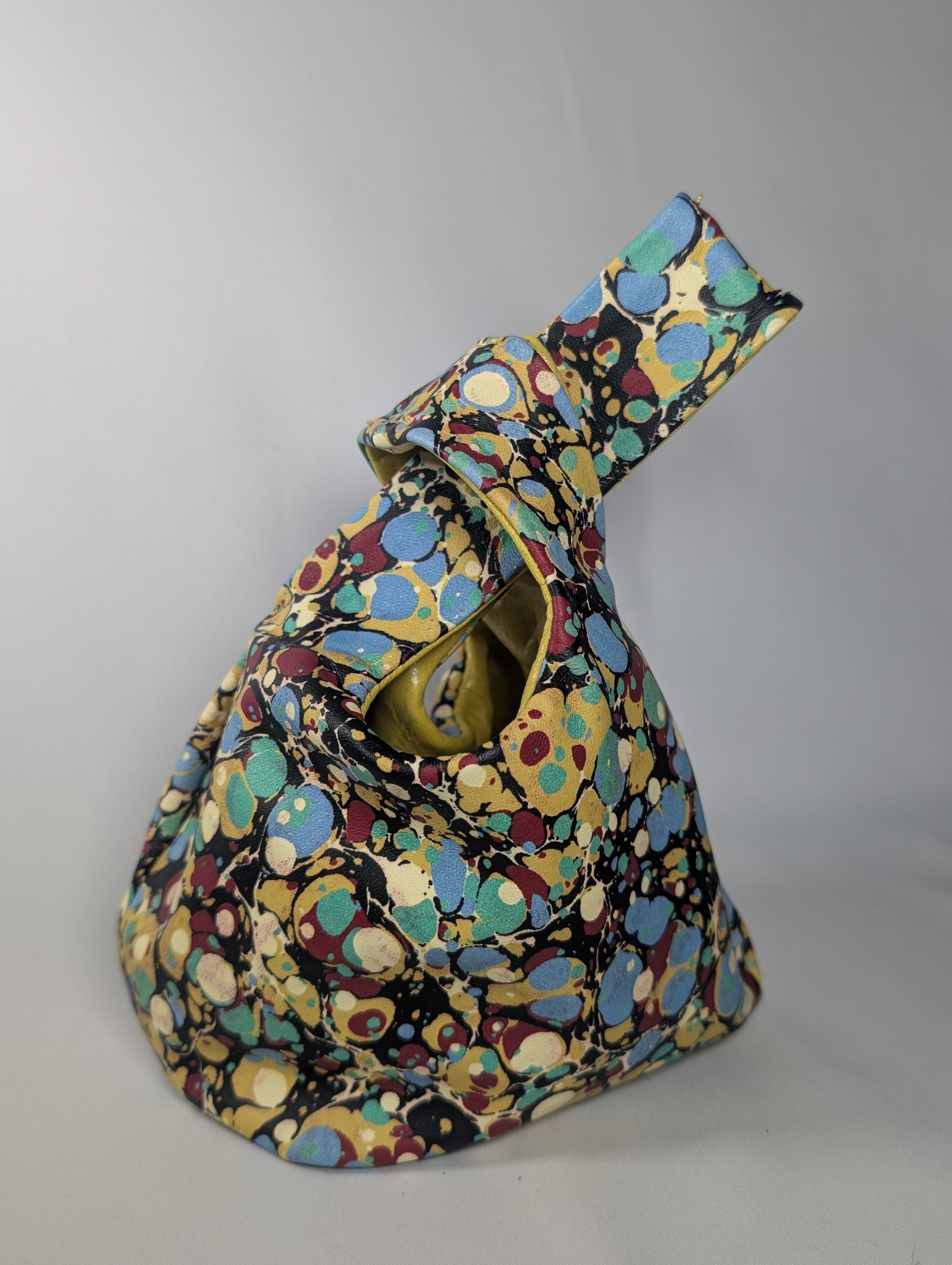 Knot-a-Bag
