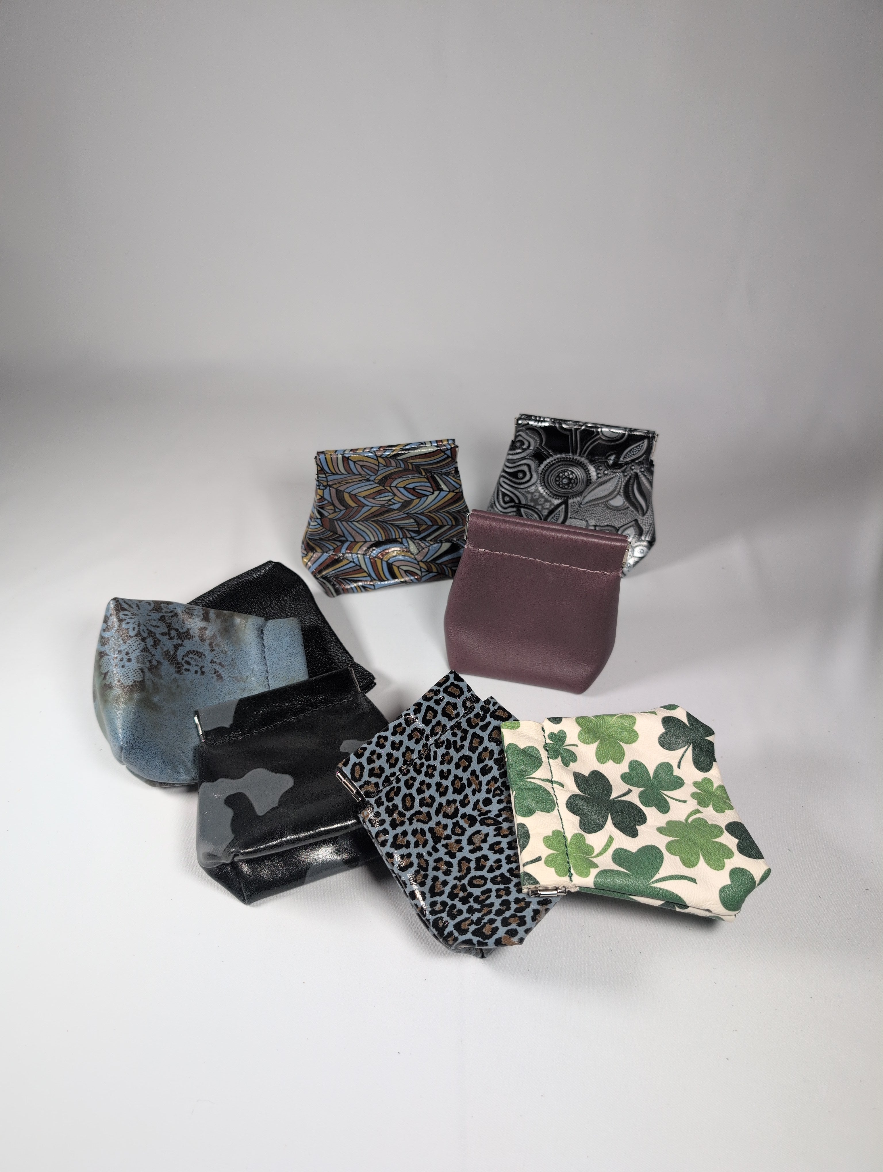 Flex pouch