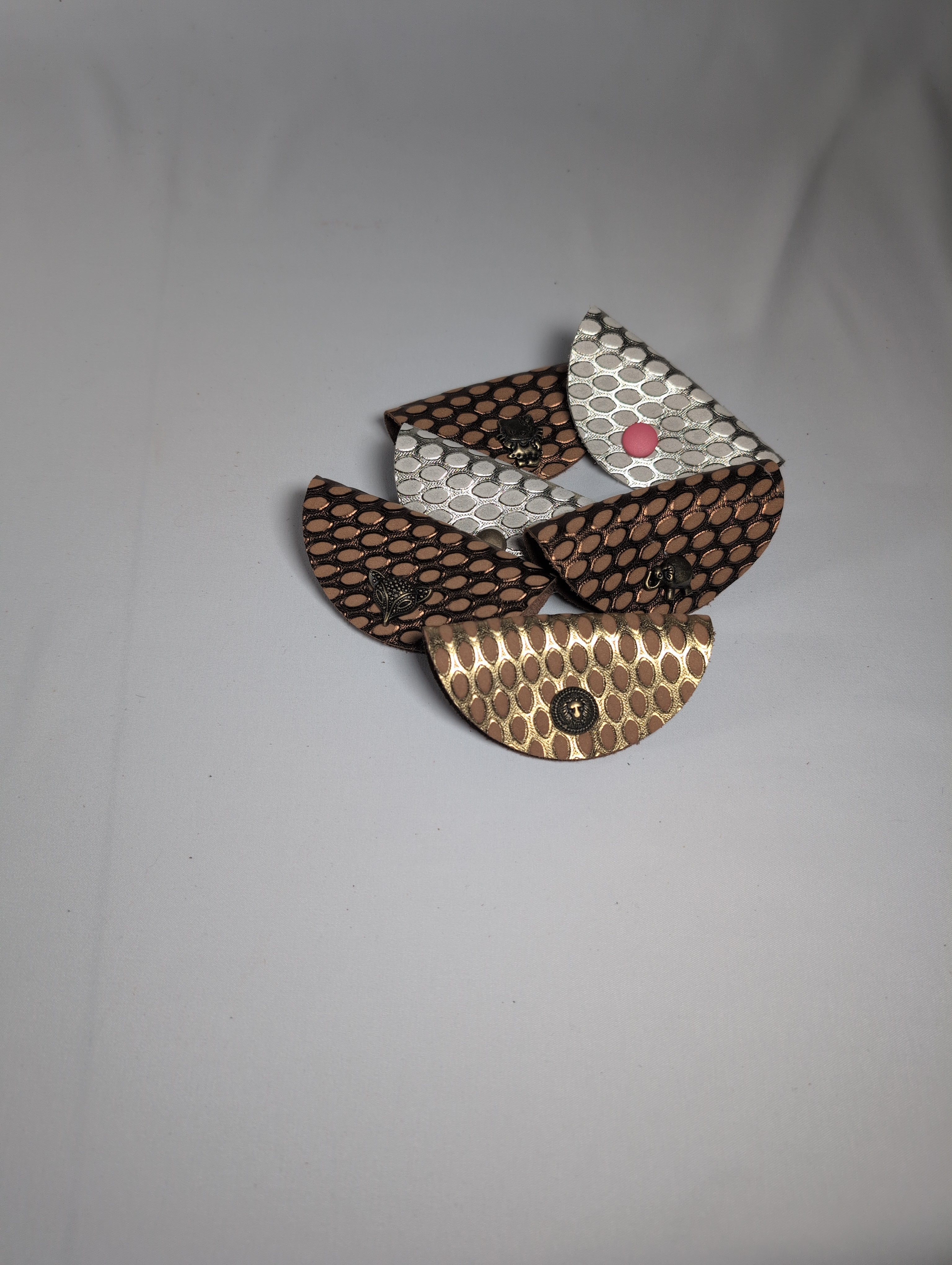 Cord/wire keeper